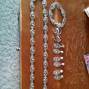 Avon Jewelry Set